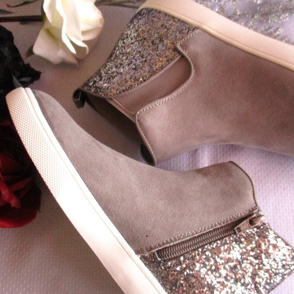 SO NOAH PEWTER SNEAKERS BIG GIRLS SIZE 5  - WOMENS 7 - Picture 7 of 15